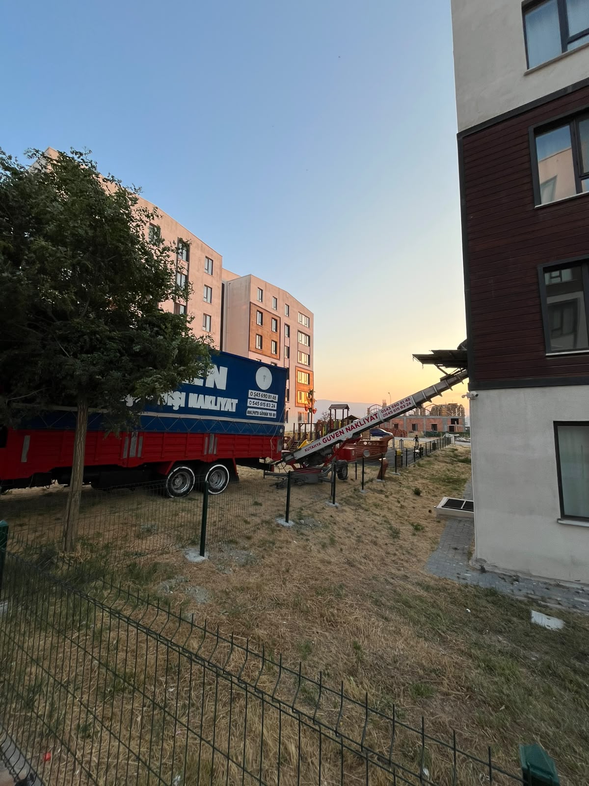 Akşam saatlerinde nakliyat çalışması